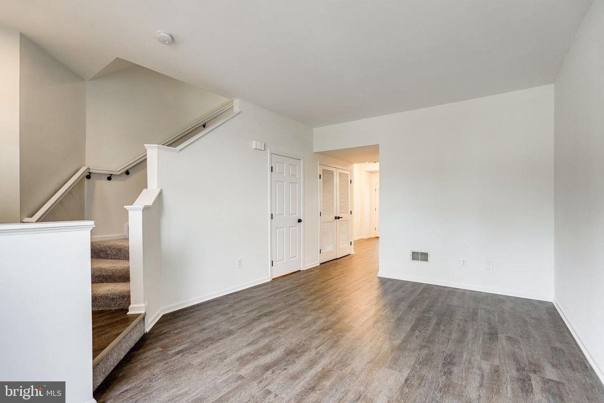 15656 Three Otters Pl - Photo 5 of 30