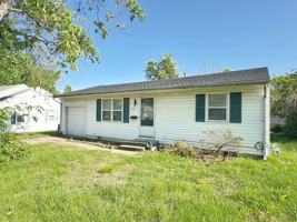 featured image of 1016 Christopher St