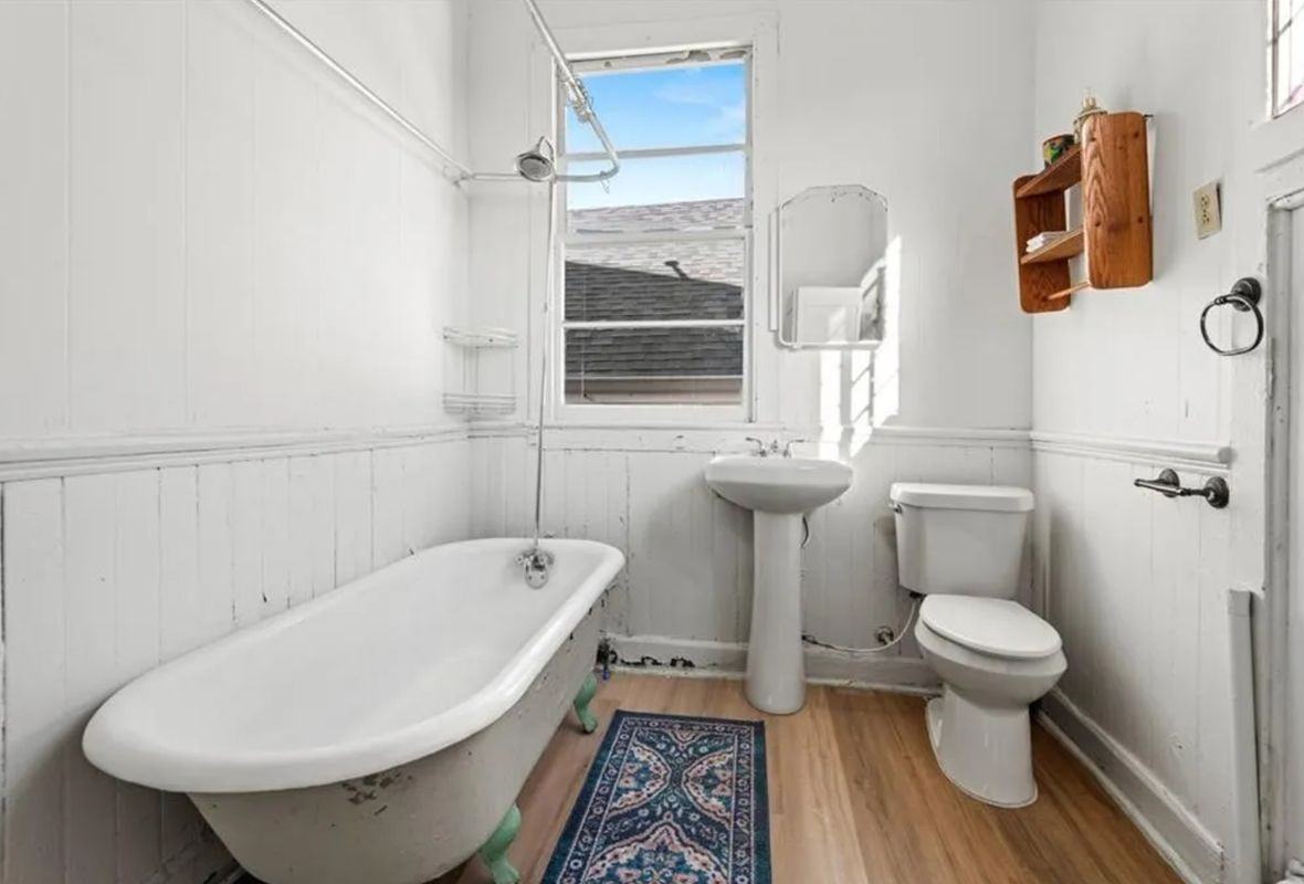 1035 N Derbigny St - Photo 4 of 10