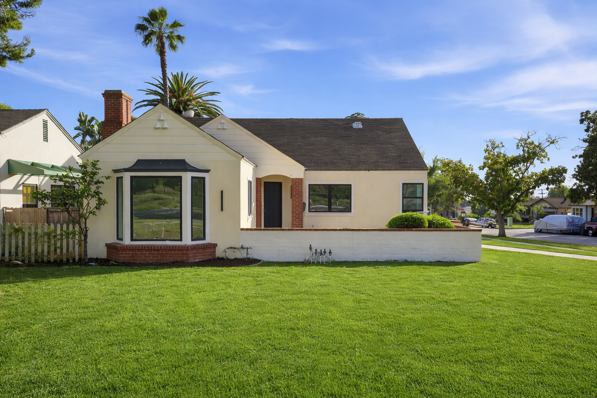 1722 Bel Aire Dr - Photo 2 of 36