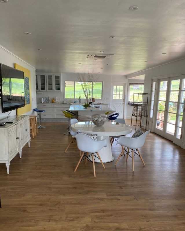 1110 W Muirlands Dr - Photo 4 of 43