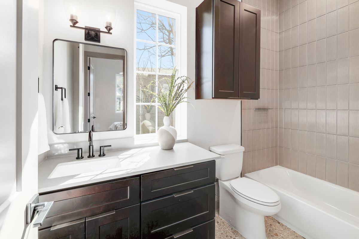 1732 Bunche Rd ##B4 - Photo 3 of 10