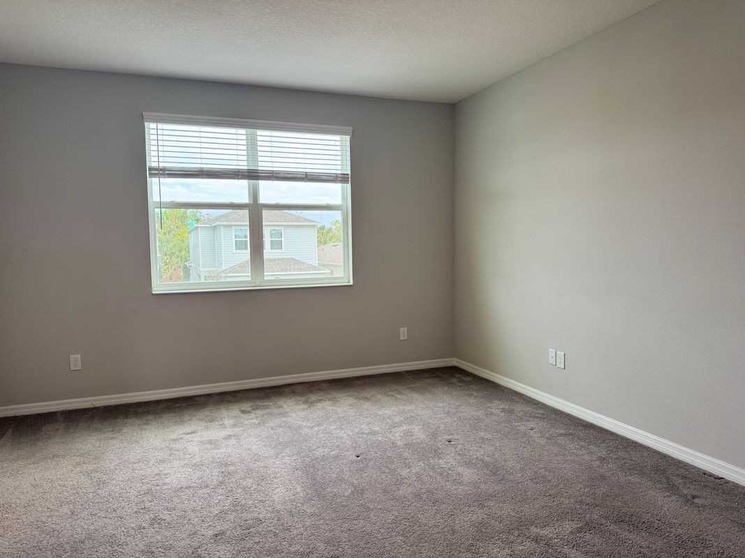 730 Rivington Ave - Photo 6 of 22