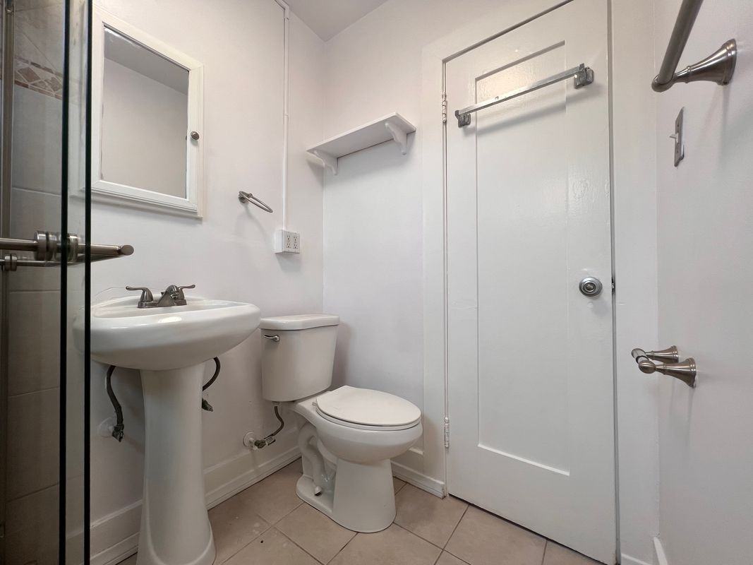 227 Avenue F ##F - Photo 6 of 7