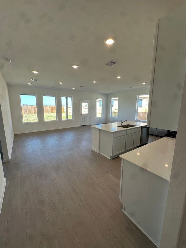 830 Heaven Dr - Photo 2 of 16