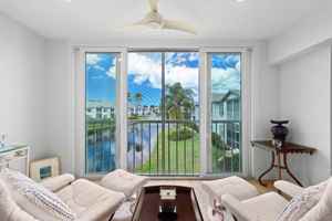 featured image of 818 Tanbark Dr ##204