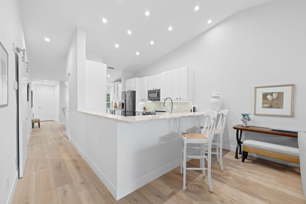 818 Tanbark Dr ##204 - Photo 7 of 25