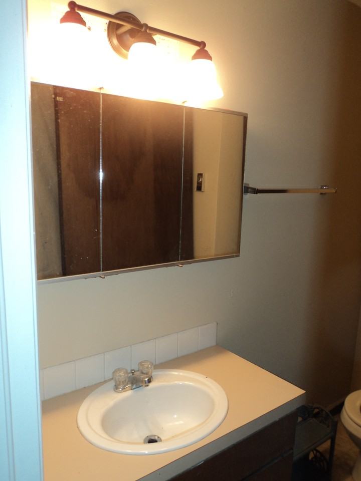 1701 Erin Court ##3 - Photo 4 of 8