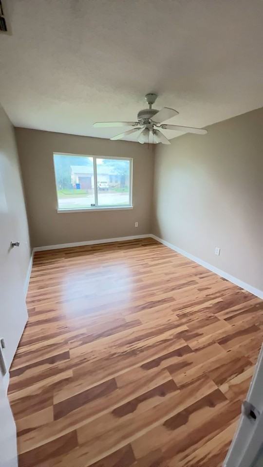 806 S 25th St - Photo 6 of 12