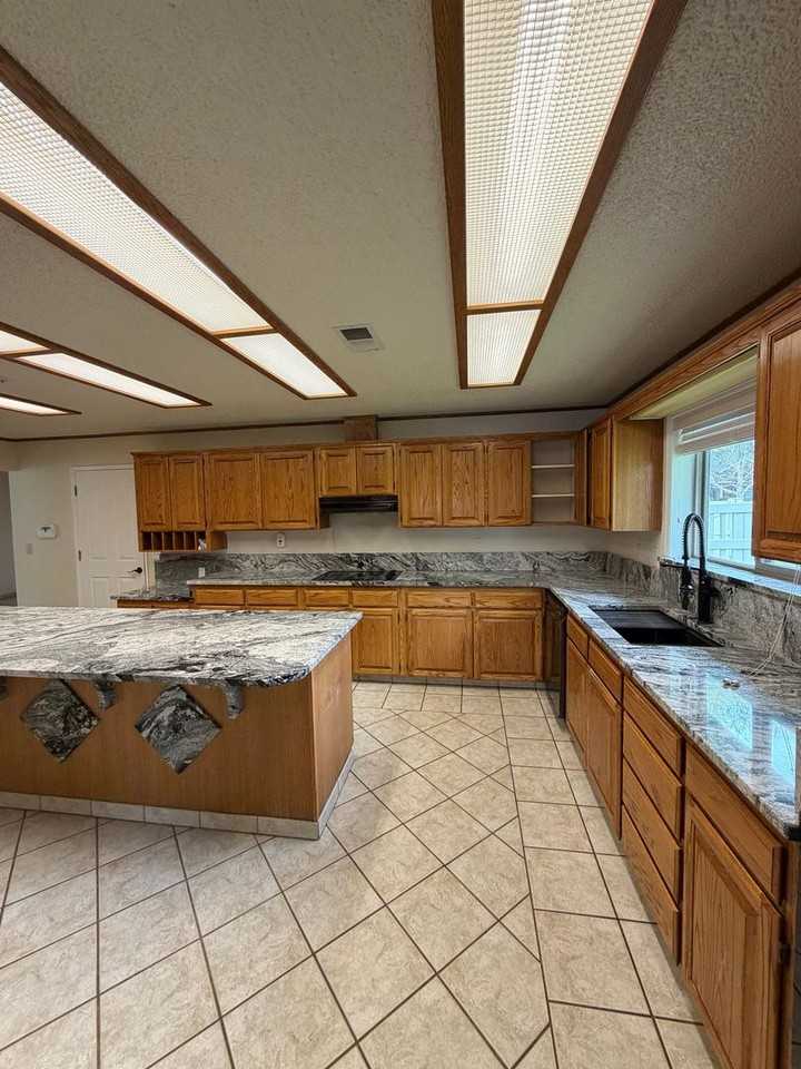 1165 Harbor Isle Blvd - Photo 3 of 27