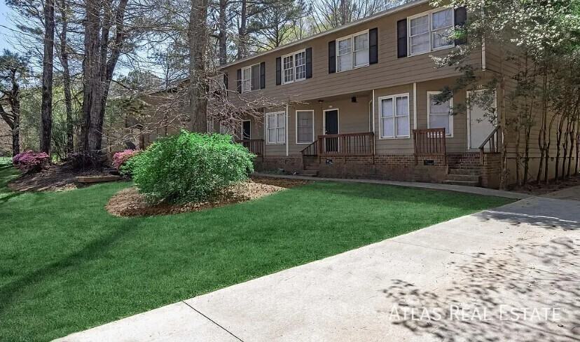 Lexington Heights - Photo 6 of 12