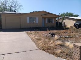 featured image of 517 Ida Pl Ne