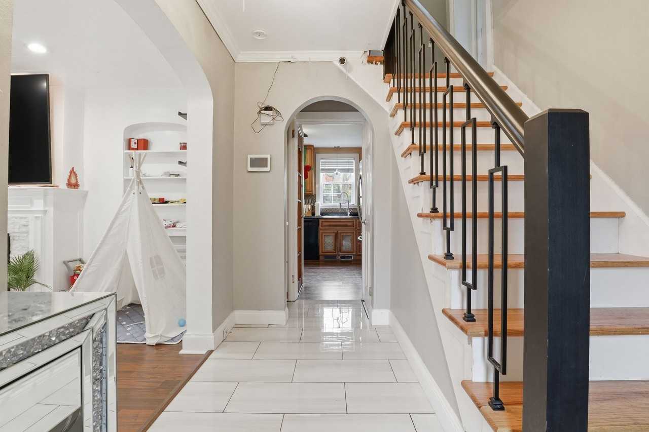 3015 N 5th St - Photo 4 of 42