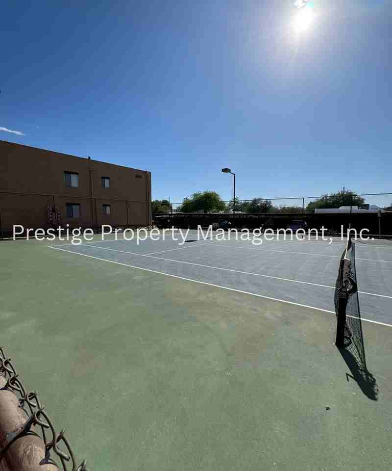 1810 1810 S Blacklidge Dr #118 - Photo 4 of 7