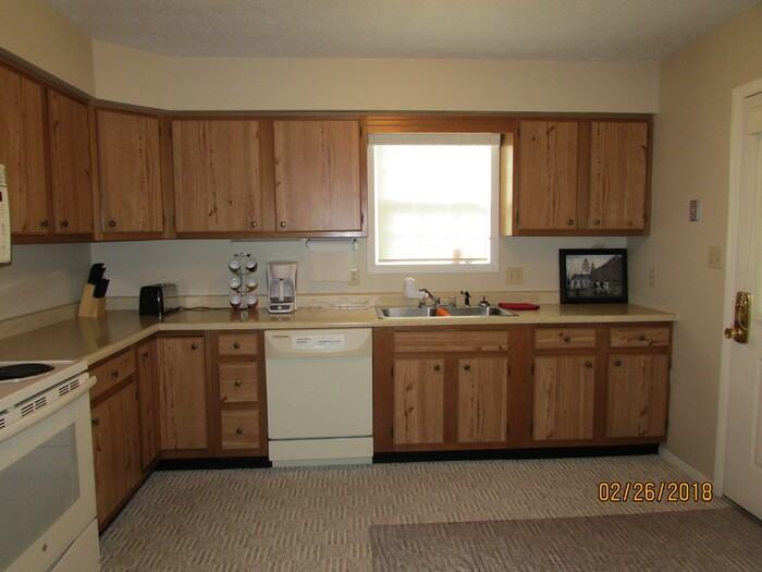 426 Tracy Ln #1 - Photo 5 of 12