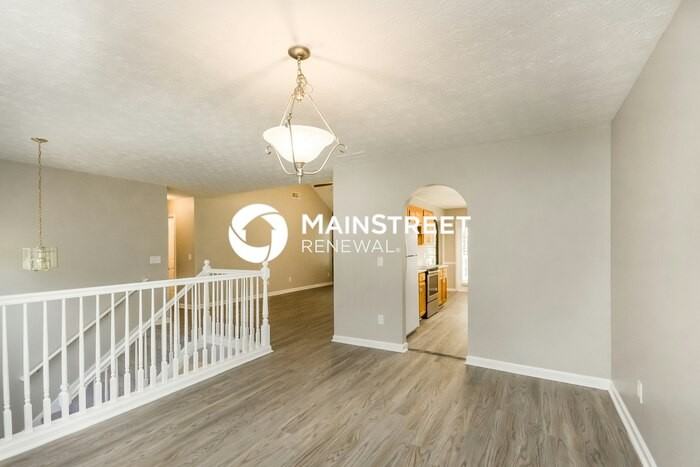 570 Freeman Dr - Photo 7 of 17