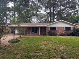 featured image of 9373 Delores Dr