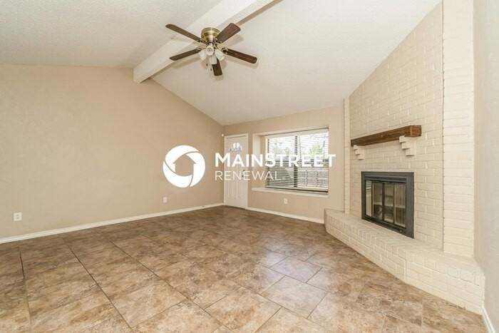 907 Cresthaven Dr - Photo 5 of 16