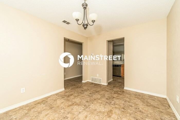 907 Cresthaven Dr - Photo 6 of 16