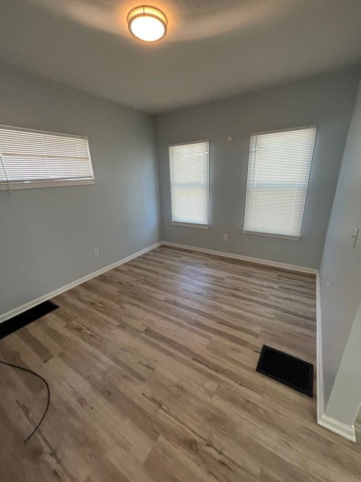 1711 Wyoming Ave - Photo 6 of 25