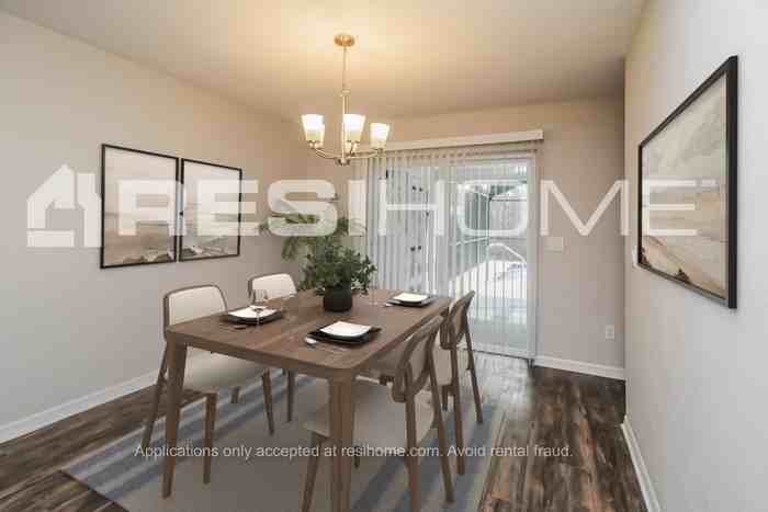 2237 Whitehorse St - Photo 5 of 19