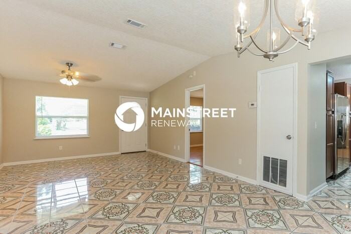 8472 Fury Dr - Photo 4 of 16