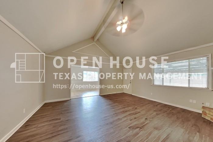 29307 Atherstone St - Photo 5 of 24