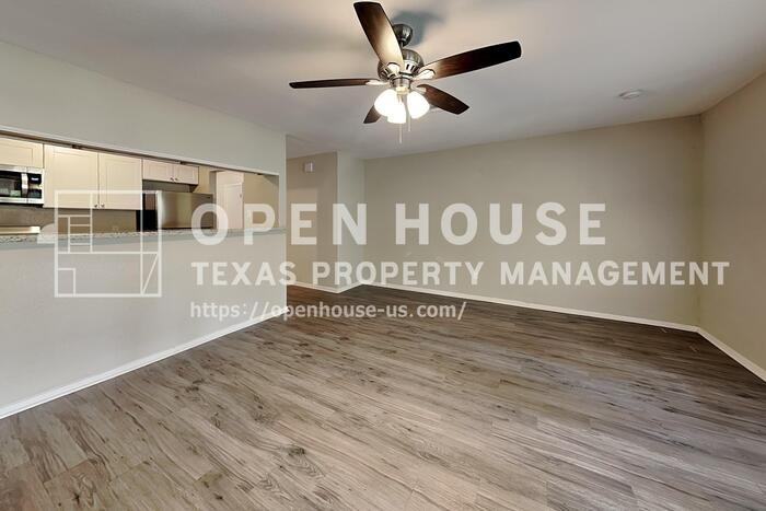 3419 Shadowcrest Ln - Photo 5 of 20