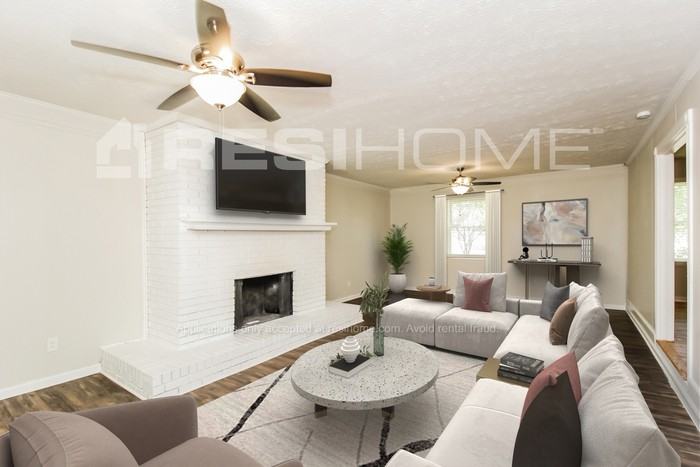 6195 Cowan Mill Rd - Photo 6 of 20