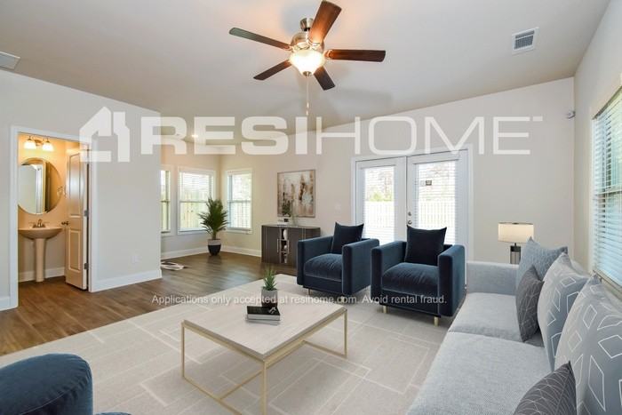 1005 Tranquil Gardens Pl - Photo 6 of 17