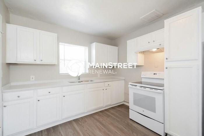 431 W President St - Photo 6 of 16