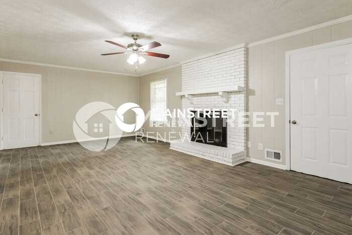 6704 Amesbury Ln - Photo 6 of 18