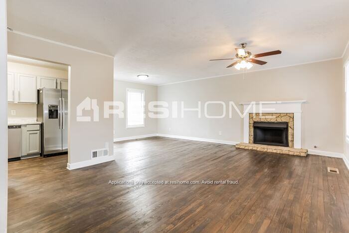 225 Campbell Dr - Photo 6 of 21