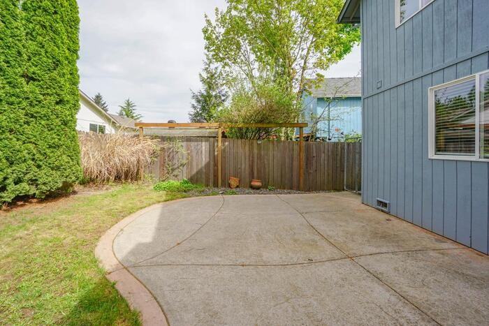 10910 Ne 36th Ct - Photo 6 of 50