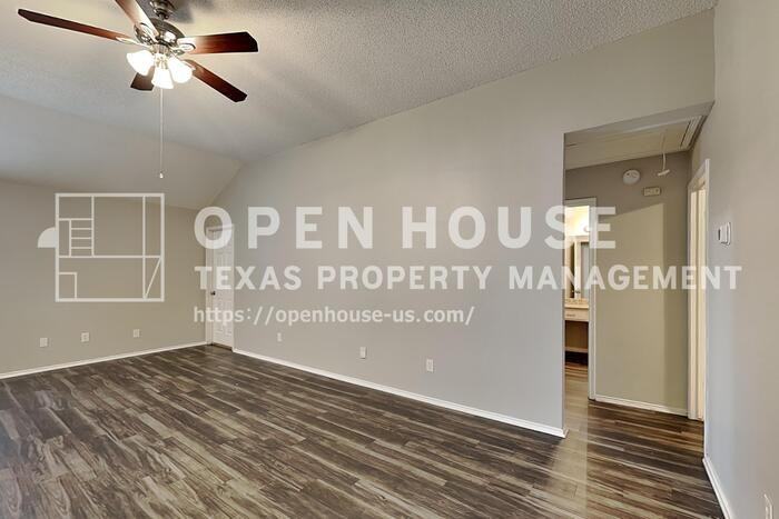 810 Fairlawn St - Photo 4 of 22