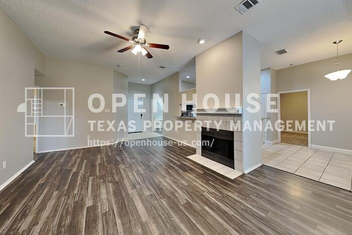 810 Fairlawn St - Photo 5 of 22