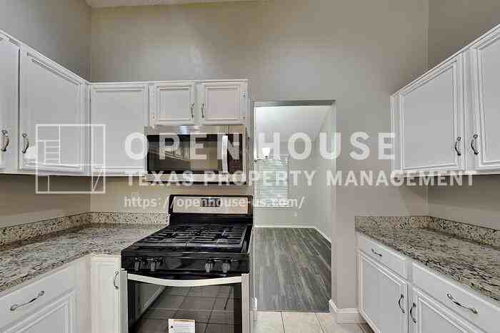 810 Fairlawn St - Photo 7 of 22