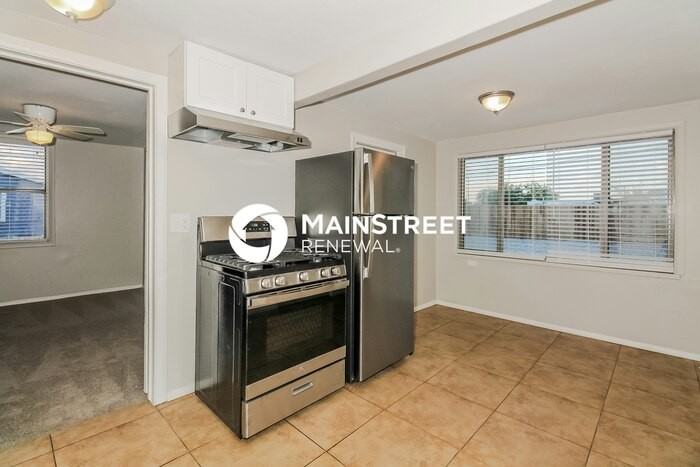 718 W Louisiana St - Photo 7 of 16