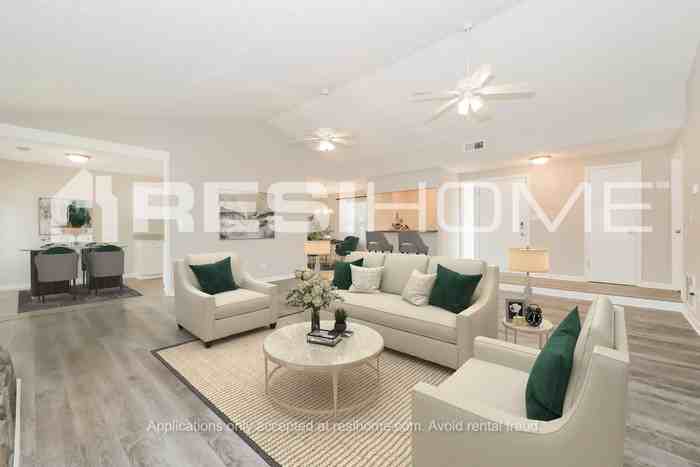 9375 Woodknoll Way - Photo 4 of 16