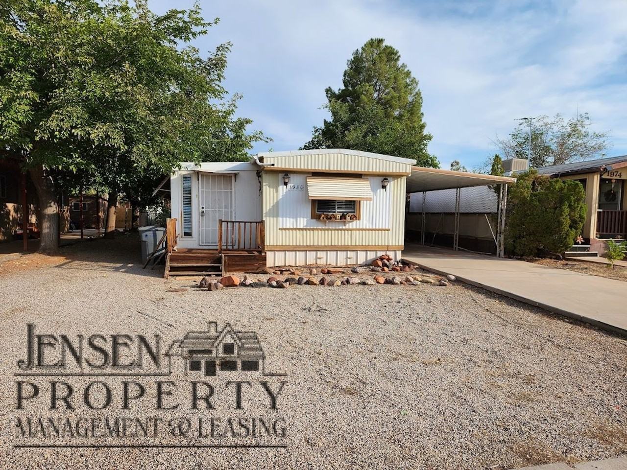 1980 W 1575 N - Photo 3 of 20