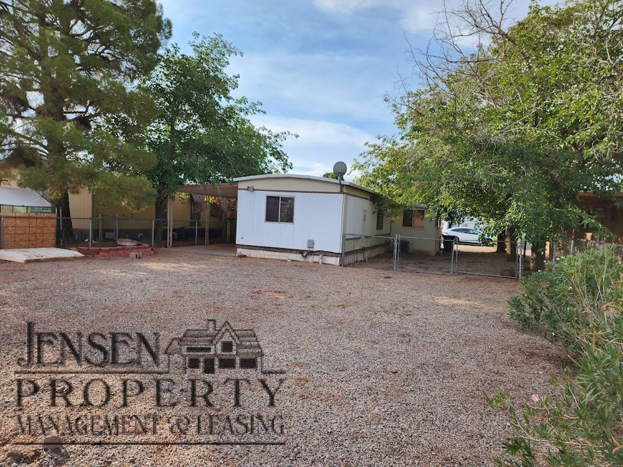 1980 W 1575 N - Photo 4 of 20