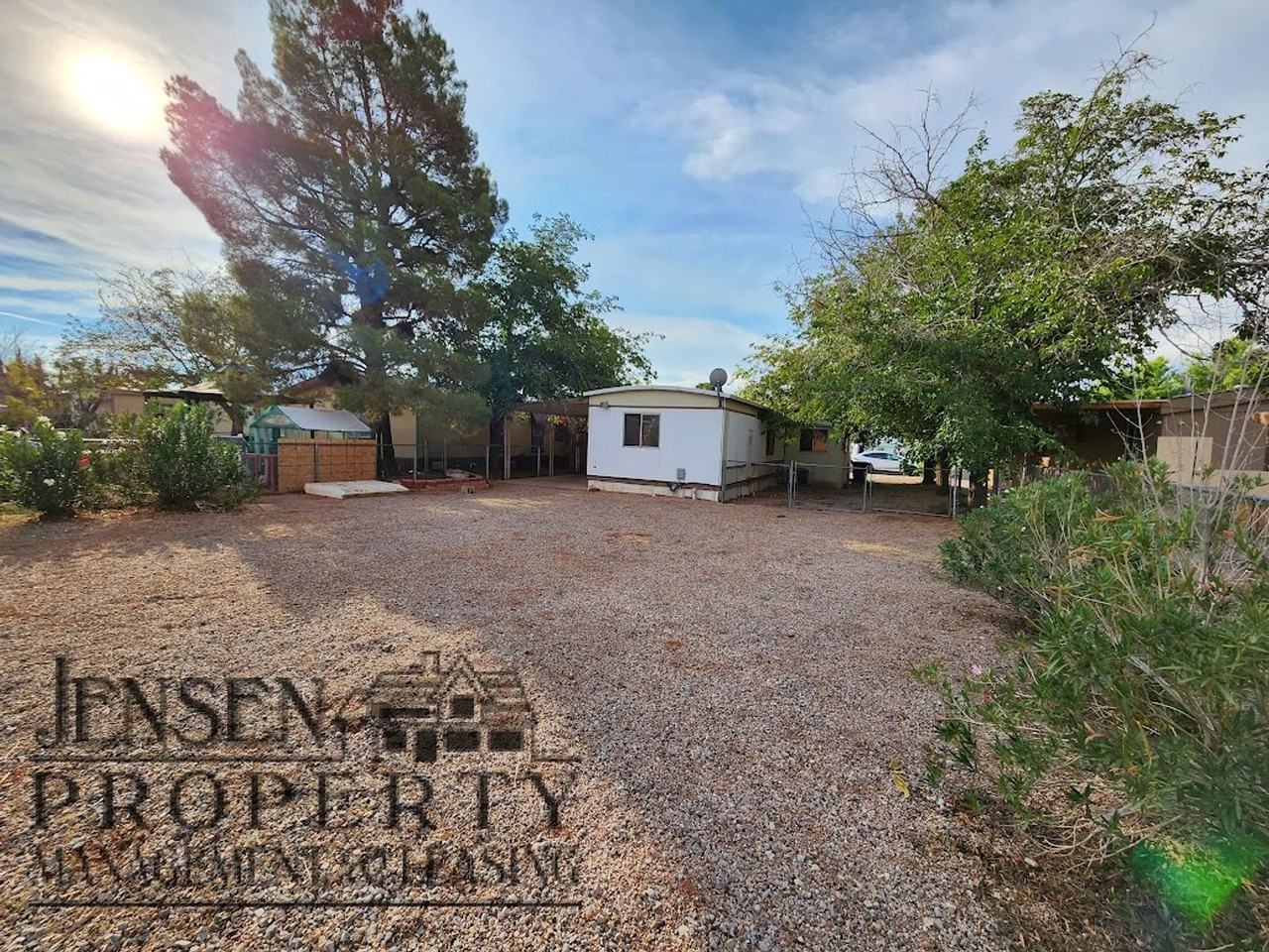 1980 W 1575 N - Photo 5 of 20