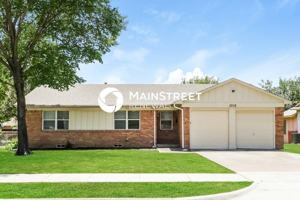featured image of 2928 Mark Twain Dr