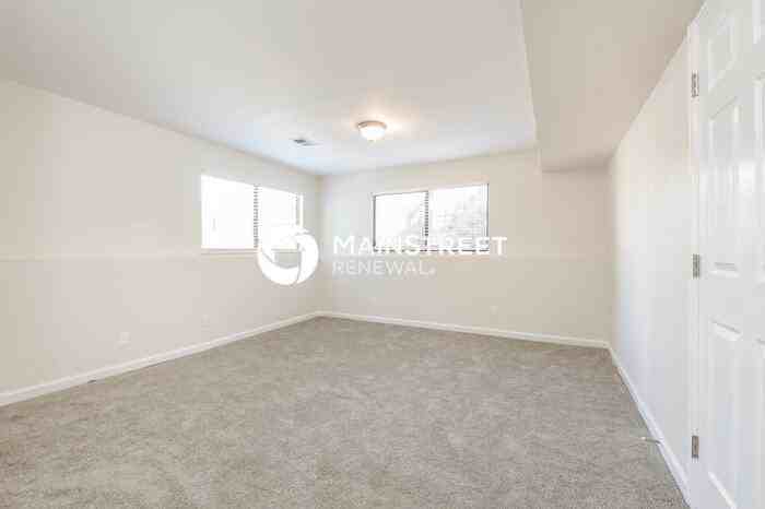 18901 E Kent Cir - Photo 6 of 17