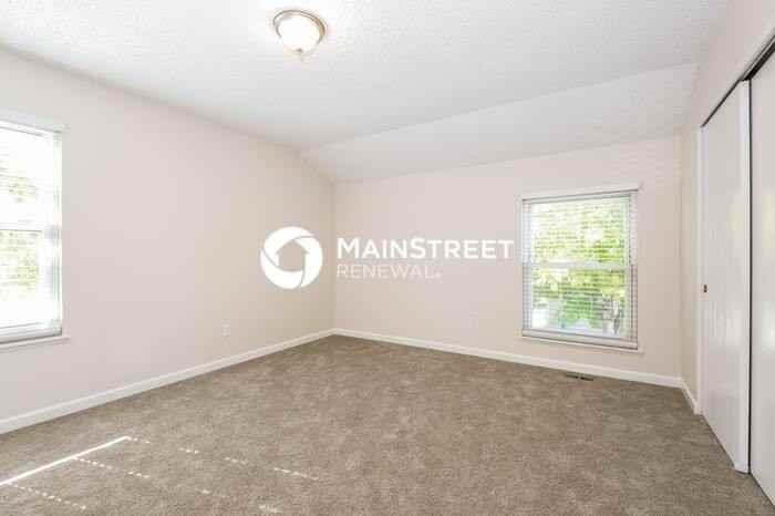 18901 E Kent Cir - Photo 7 of 17