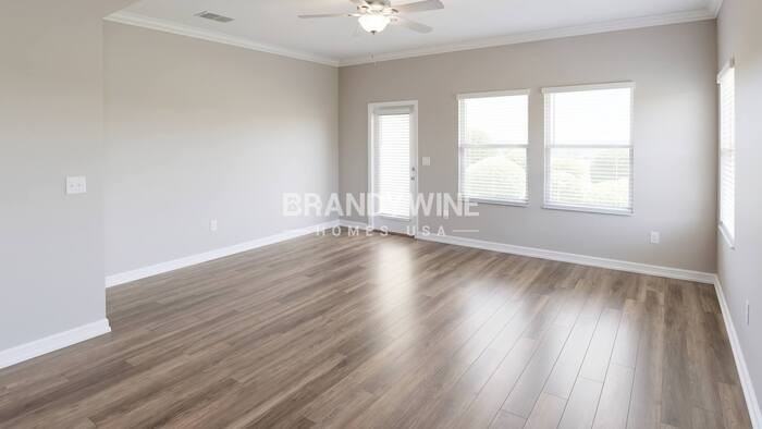 8660 Castillian Way - Photo 5 of 33