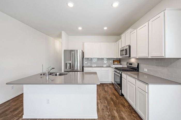 124 Concho Brook Bnd - Photo 3 of 22
