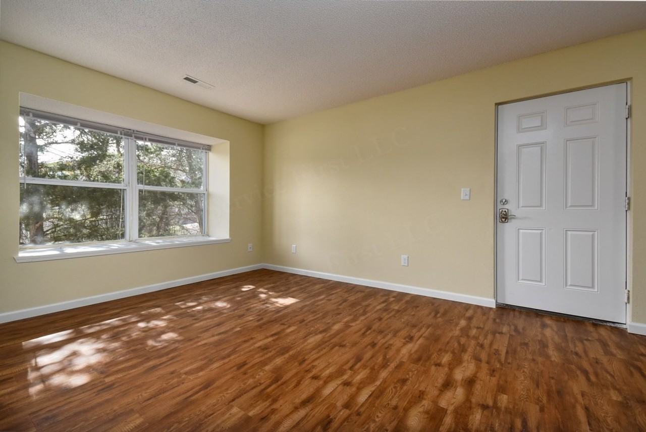 Table Rock Apartments - Photo 2 of 44