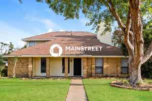 featured image of 1210 Fox Hollow Dr