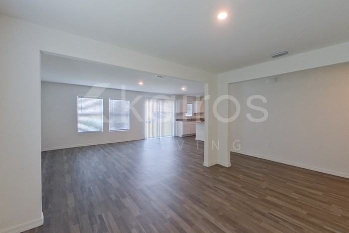 4020 Garden Blvd - Photo 4 of 22